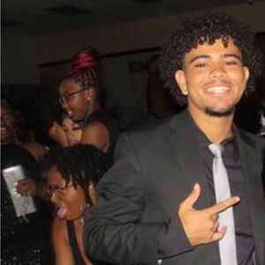 Meet your Posher, Ismael
